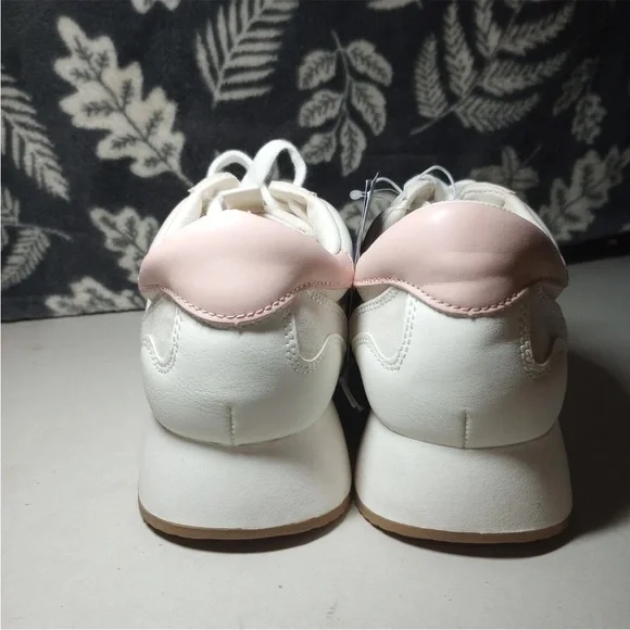 Universal Thread Women's White Pink Lace Up Low Top Sneaker Shoes Size 8.5 - Picture 4 of 7